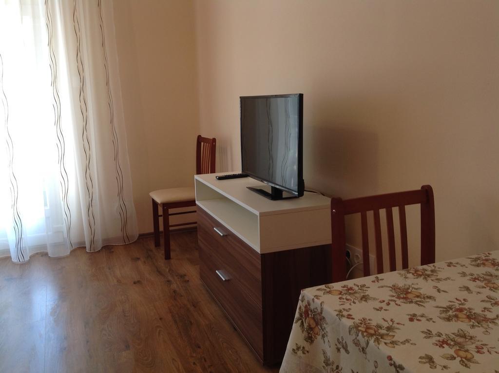 Jokai Apartmanhaz Hévíz Εξωτερικό φωτογραφία