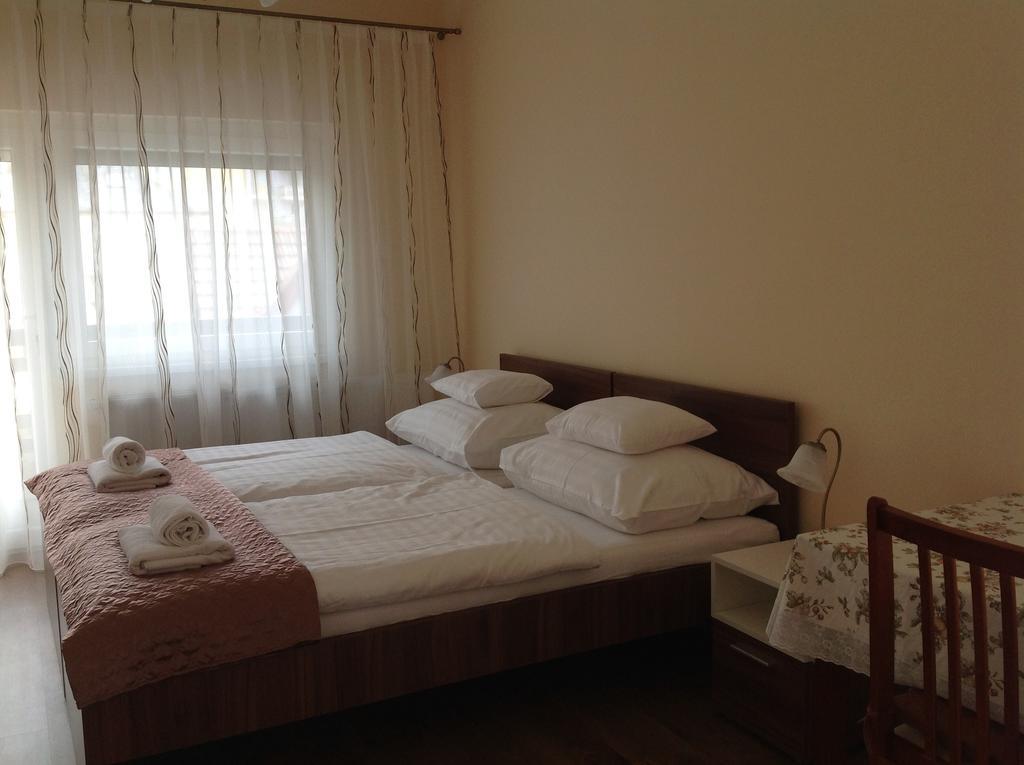 Jokai Apartmanhaz Hévíz Εξωτερικό φωτογραφία