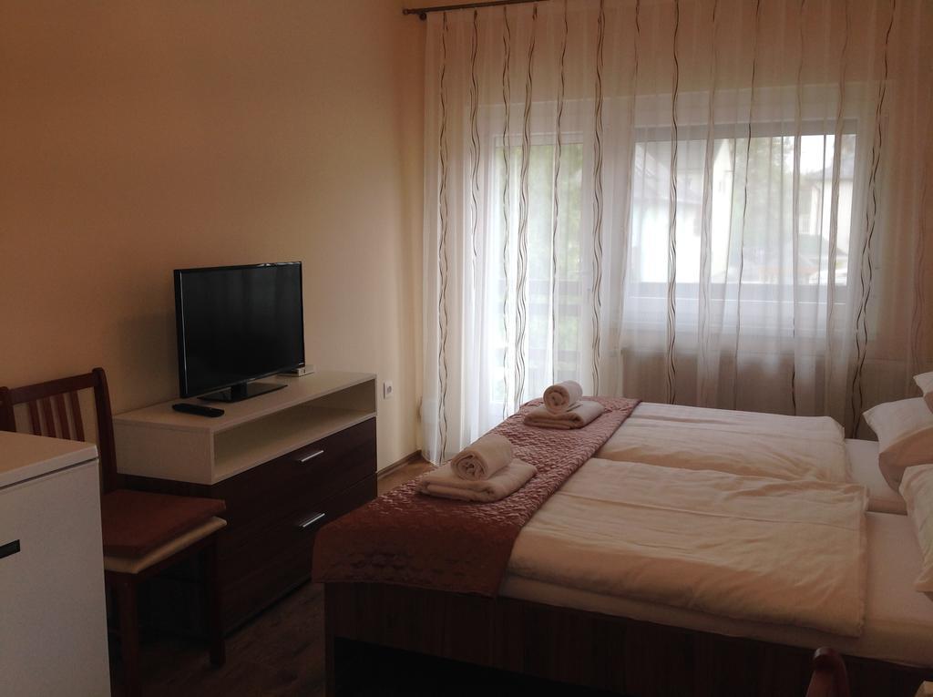 Jokai Apartmanhaz Hévíz Εξωτερικό φωτογραφία