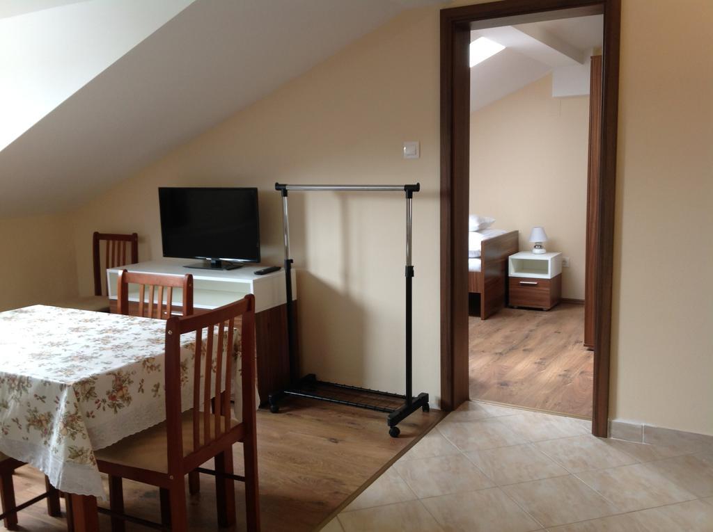 Jokai Apartmanhaz Hévíz Εξωτερικό φωτογραφία