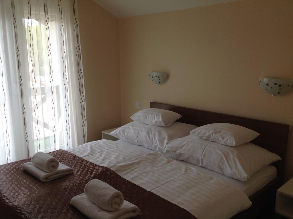 Jokai Apartmanhaz Hévíz Εξωτερικό φωτογραφία
