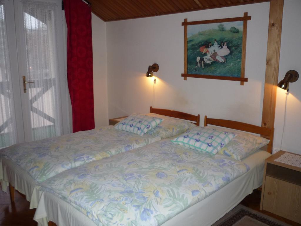 Jokai Apartmanhaz Hévíz Εξωτερικό φωτογραφία