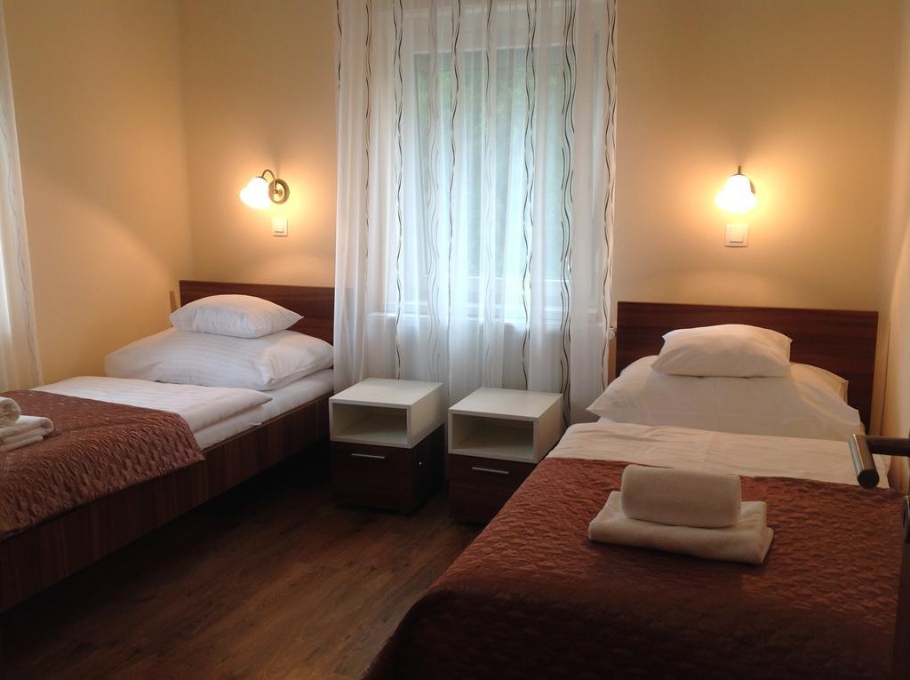 Jokai Apartmanhaz Hévíz Εξωτερικό φωτογραφία