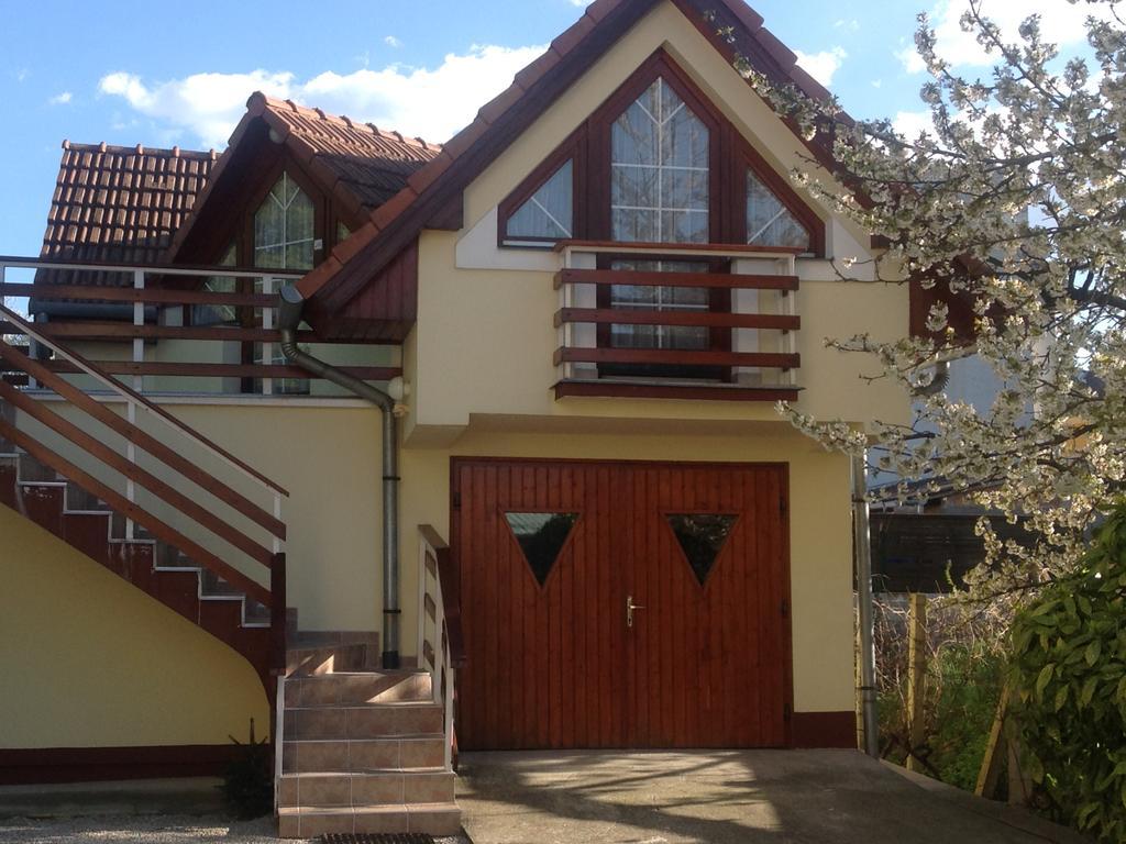 Jokai Apartmanhaz Hévíz Εξωτερικό φωτογραφία